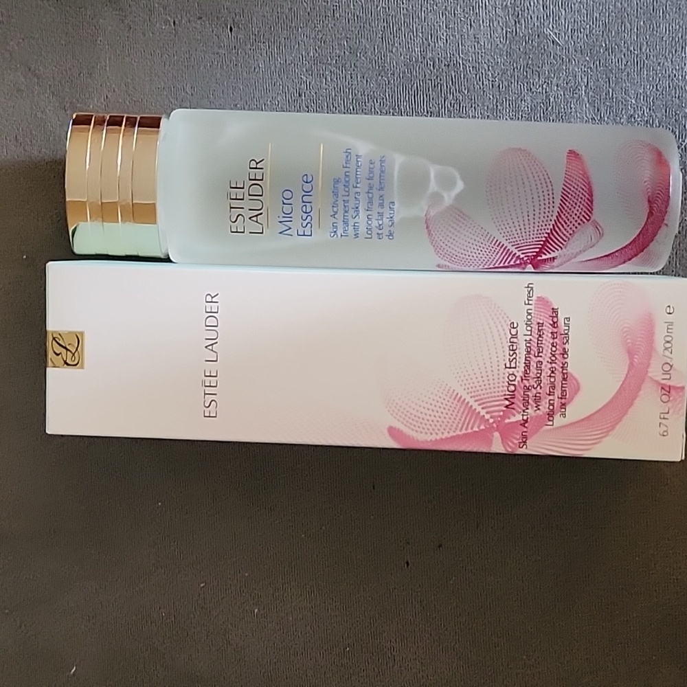 ESTEE LAUDER Micro Essence Treatment Lotion Fresh Sakura NIB